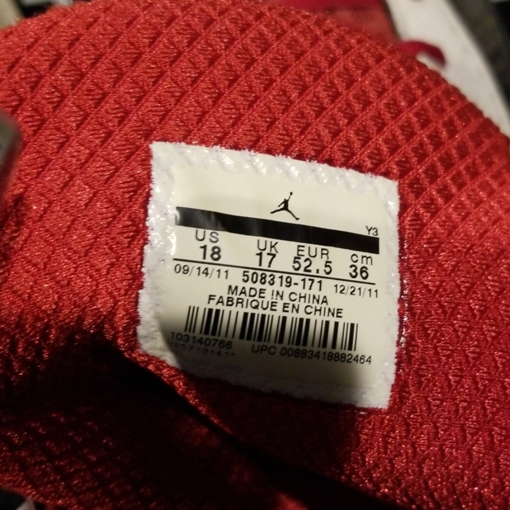 Big & Tall Size 18 Jordan Gymshoes View 5